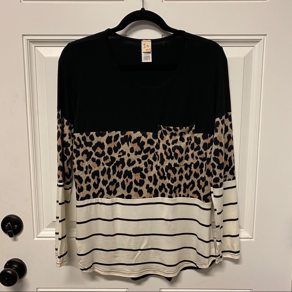 Leopard Print Color Block Long Sleeve Top, Large